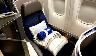 Review: United Polaris Business Class Boeing 777 (NRT-SFO)